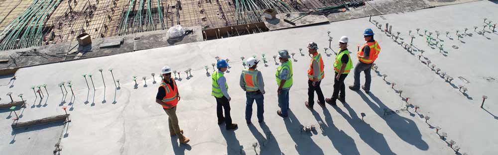 Baustellensicherheit Männer Baustelle Überblick