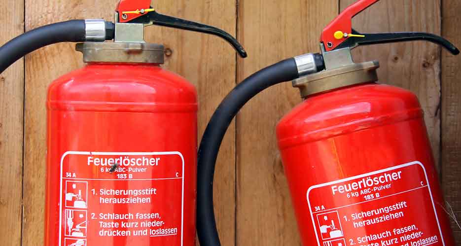 Feuerlöscher, Brandschutz im Unternehmen muss ernst genommen werden