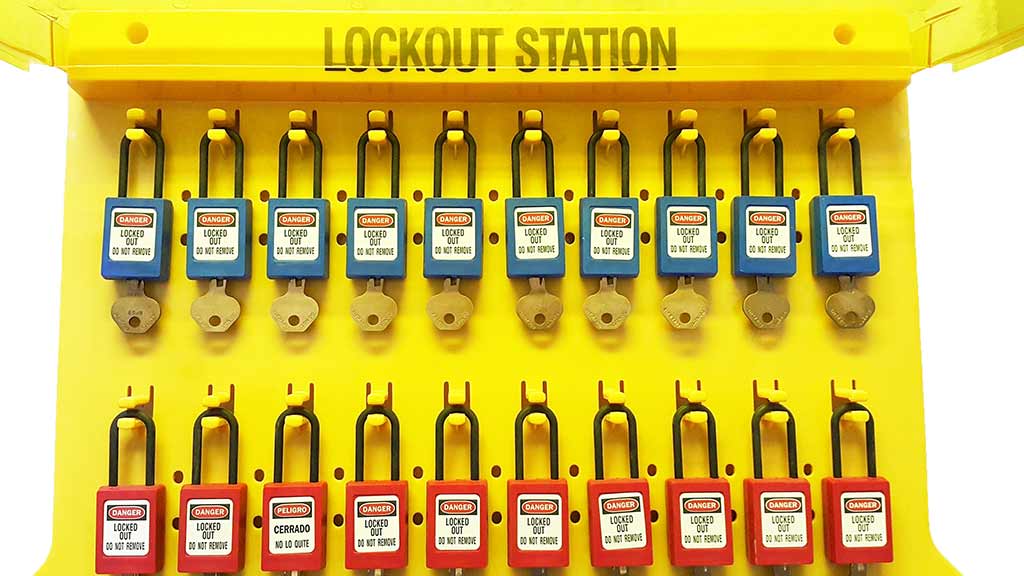 Lockout/Tagout Station in einem Unternehmen sorgt für die sichere Instandhaltung von Maschinen