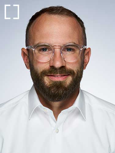 Frank Henning Leitung Maschinensicherheit ecoprotec Frank Henning ist Abteilungsleitung des Geschäftsbereichs Maschinensicherheit bei ecoprotec