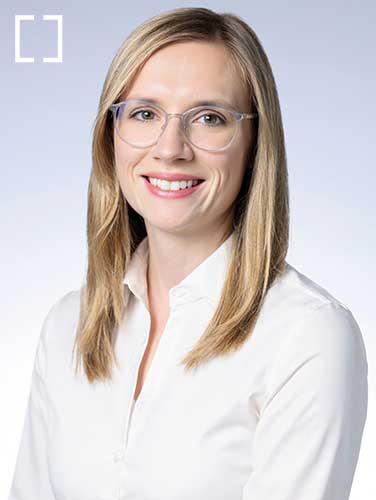 Tanja Koch Vertrieb Datenschutz und Managementsysteme Tanja Koch ist Vertriebsmitarbeiterin bei der ecoprotec GmbH in den Geschäftsbereichen Datenschutz und Managementsysteme